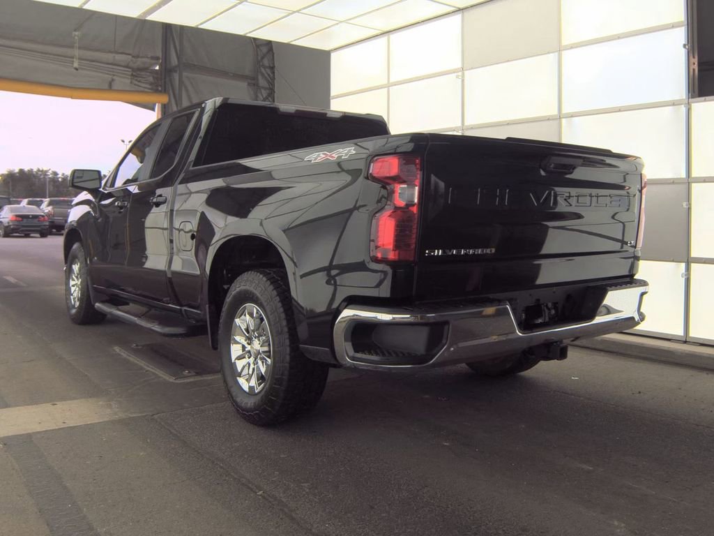 Used 2020 Chevrolet Silverado 1500 LT w/ Trailering Package image 5