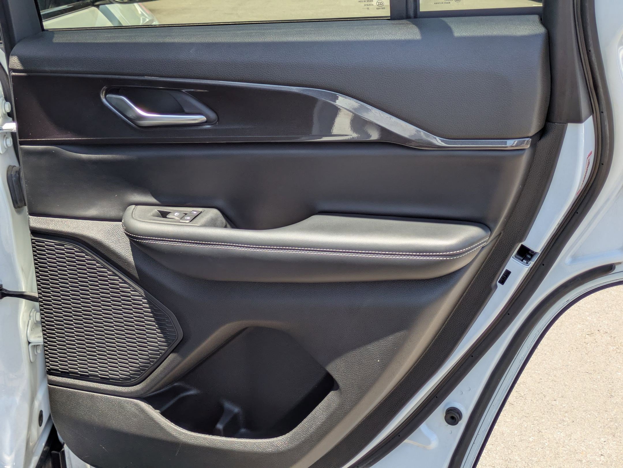 Used 2023 Jeep Grand Cherokee Laredo image 25