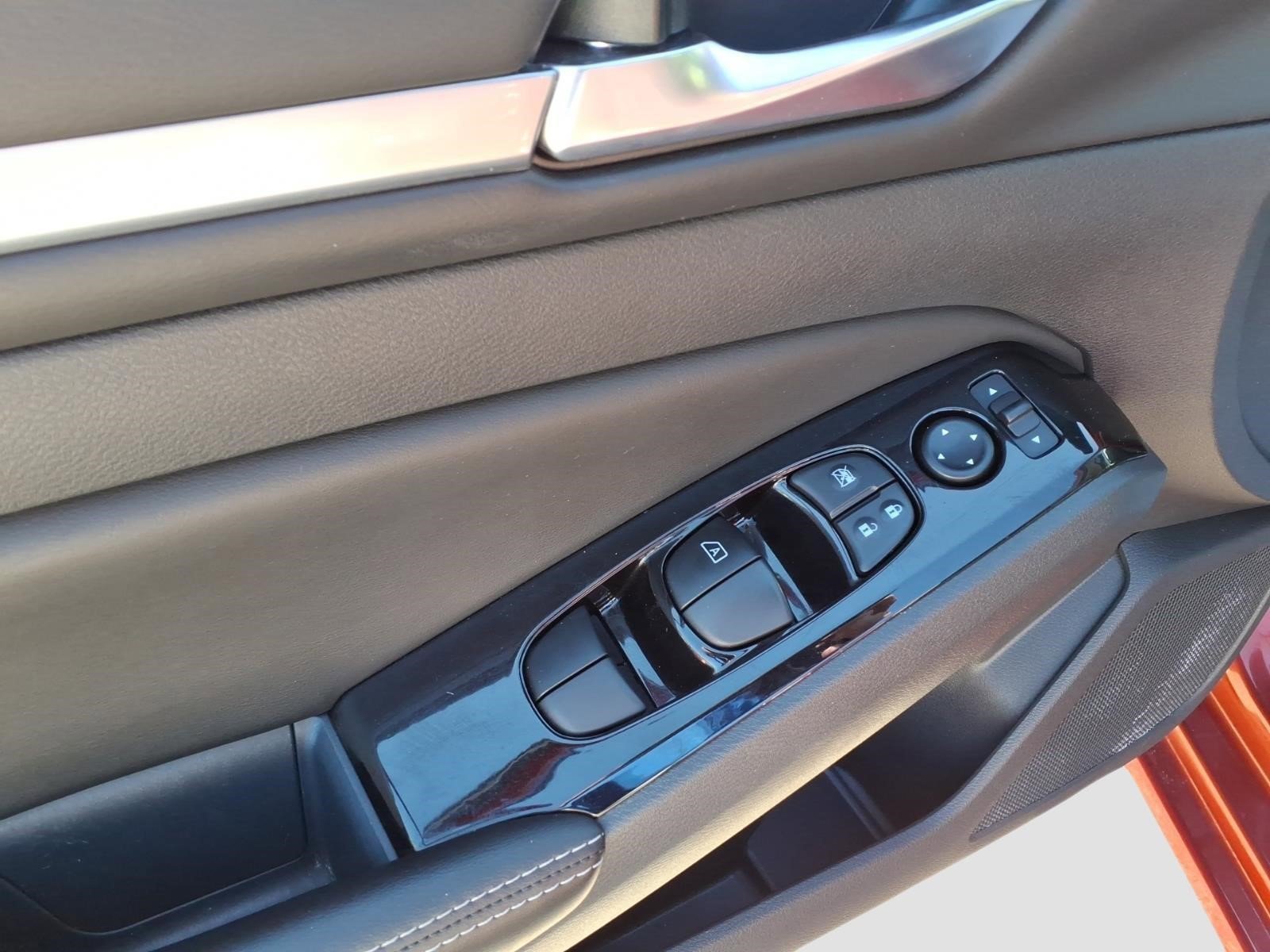 Used 2023 Nissan Altima 2.5 SV AWD/4WD image 13