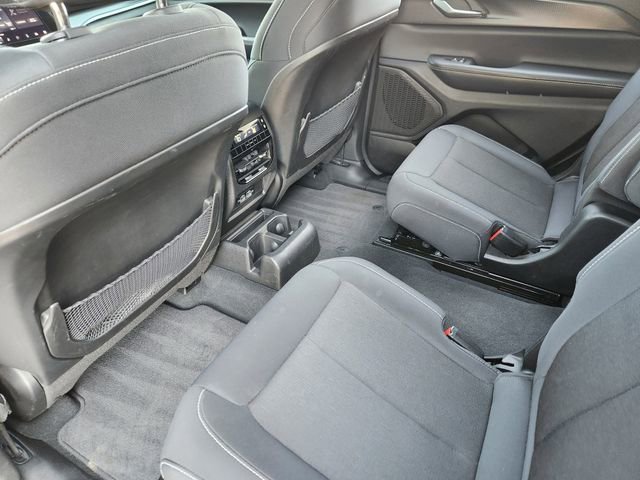 Used 2024 Jeep Grand Cherokee L Laredo image 28