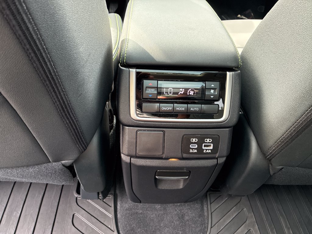Used 2025 Subaru Ascent Onyx Edition AWD/4WD image 21
