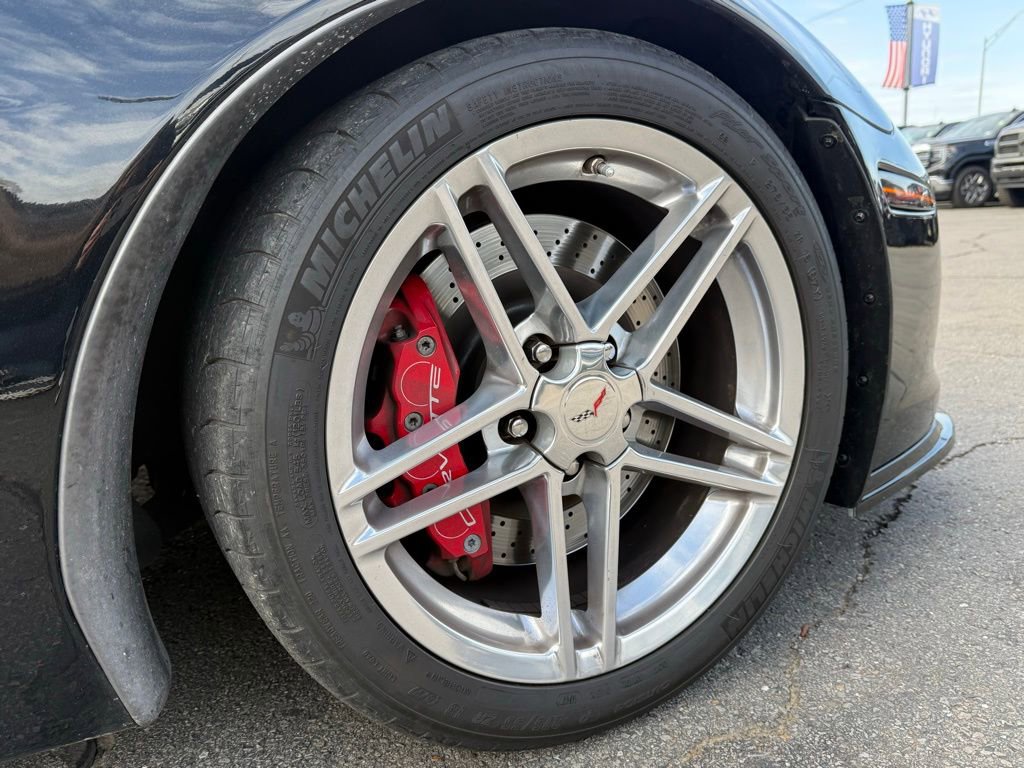 Used 2007 Chevrolet Corvette Z06 w/ Preferred Equipment Group image 30