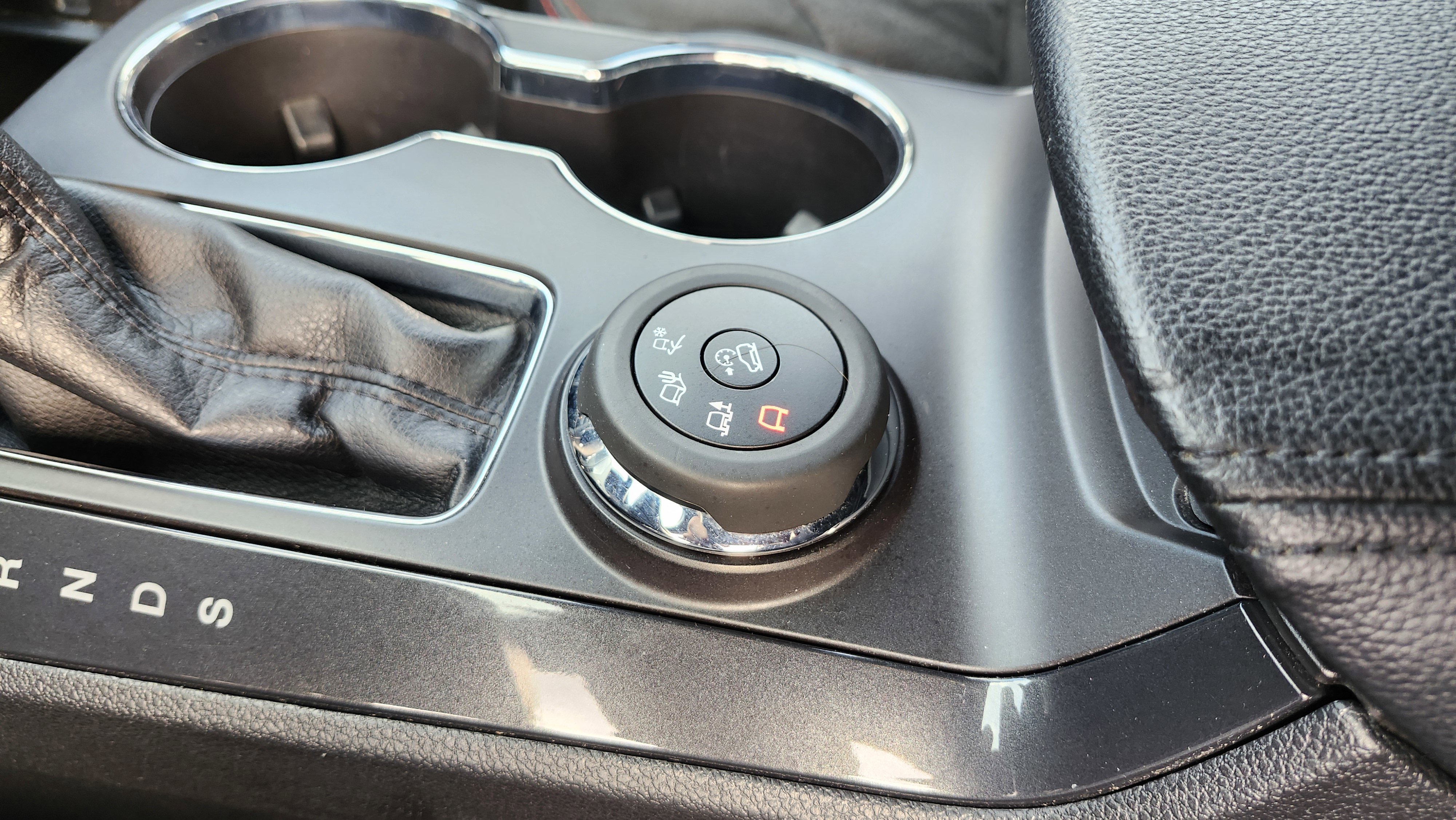 Used 2019 Ford Explorer XLT w/ Equipment Group 202A image 38