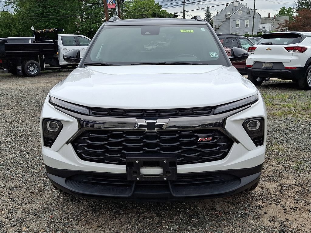 Used 2024 Chevrolet TrailBlazer RS w/ Convenience Package AWD/4WD image 2