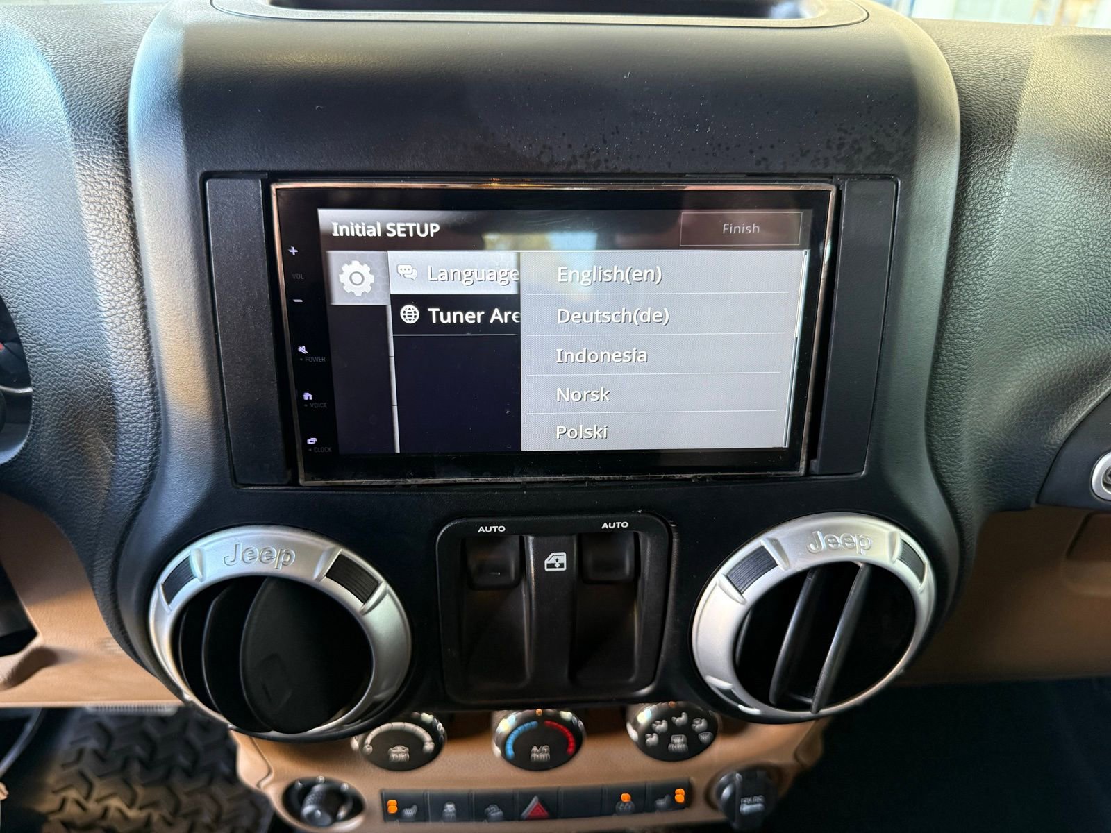 Used 2011 Jeep Wrangler Rubicon w/ PWR Convenience Group image 21