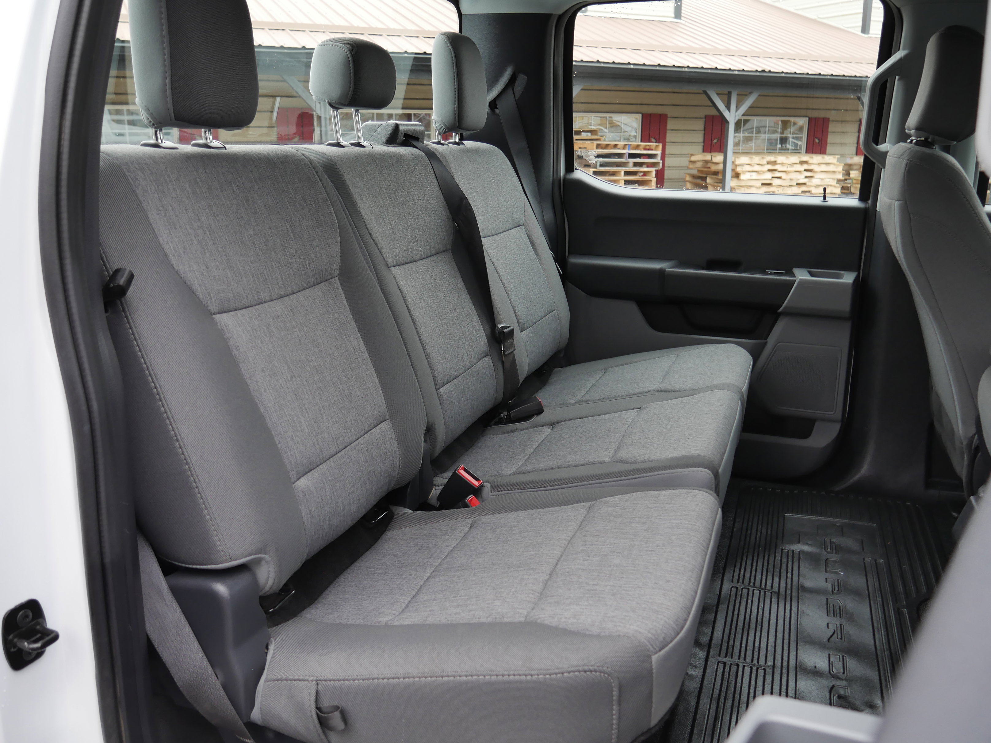 Certified 2024 Ford F250 XL w/ XL Chrome Package image 27