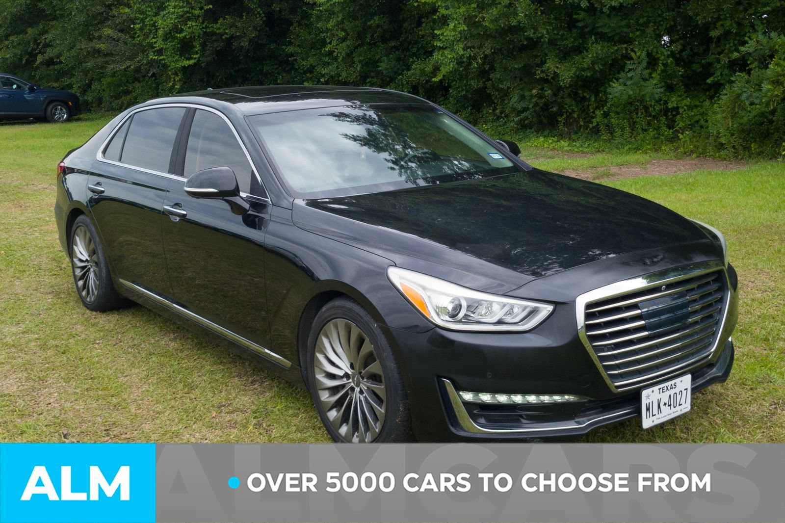 Used 2017 Genesis G90 5.0 Ultimate RWD image 2
