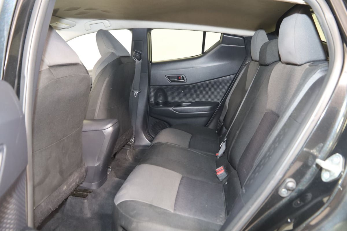 Used 2021 Toyota C-HR LE FWD image 42