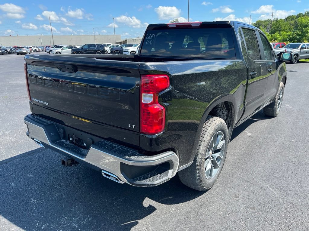New 2026 Chevrolet Silverado 1500 LT w/ Z71 Off-Road Package AWD/4WD image 3
