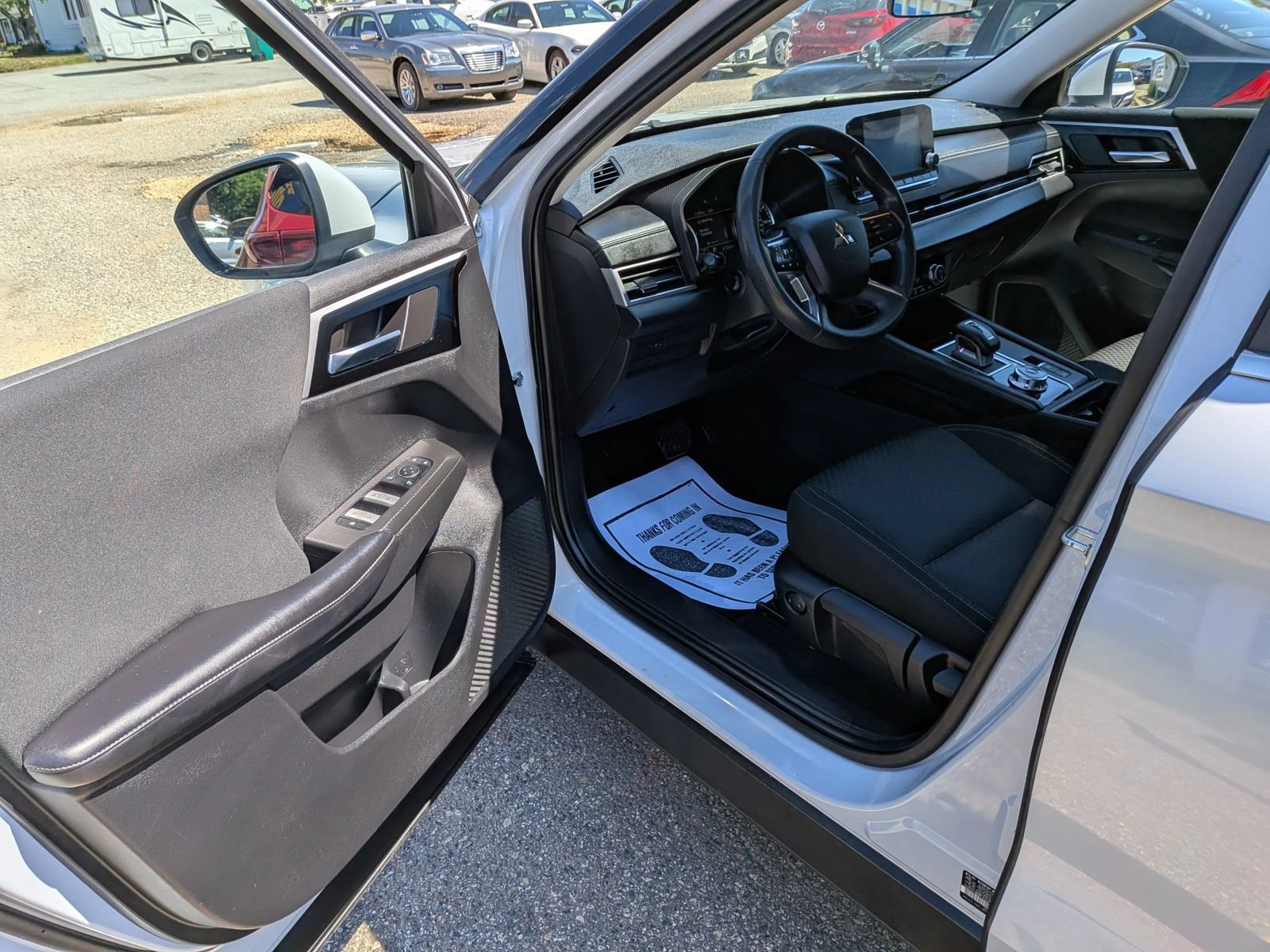 Used 2022 Mitsubishi Outlander ES AWD/4WD image 23