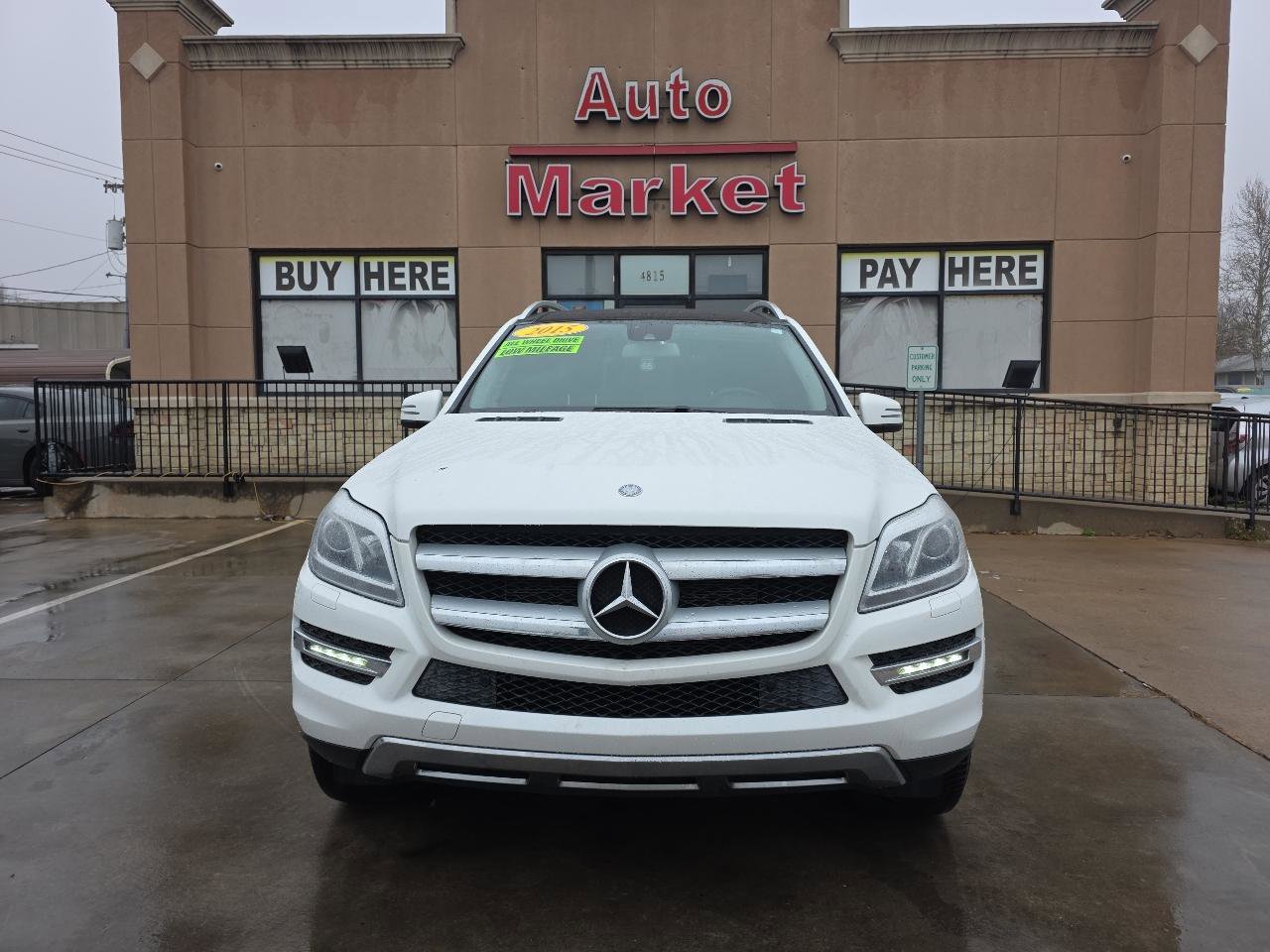 Used 2015 Mercedes-Benz GL 450 4MATIC image 2