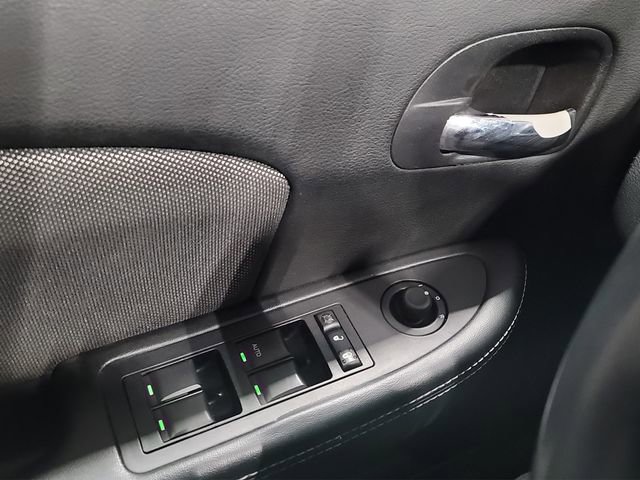 Used 2011 Dodge Avenger Mainstreet image 15