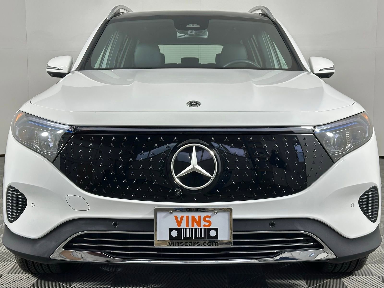 Used 2024 Mercedes-Benz EQB 300 4MATIC image 22