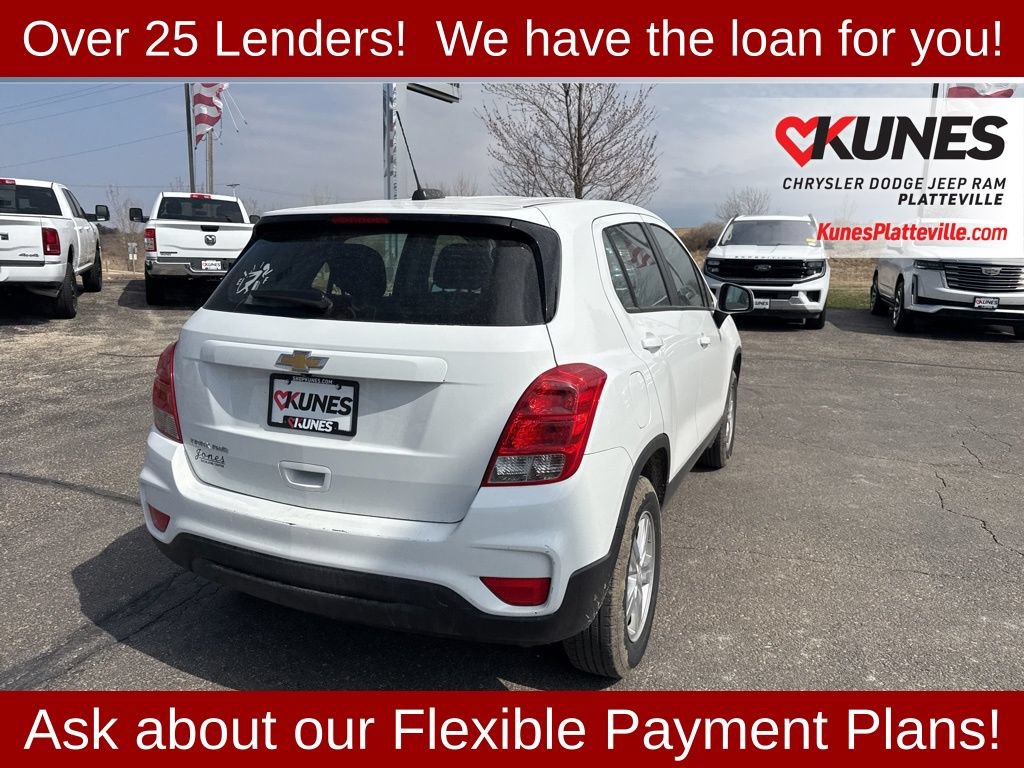 Used 2018 Chevrolet Trax LS AWD/4WD image 12