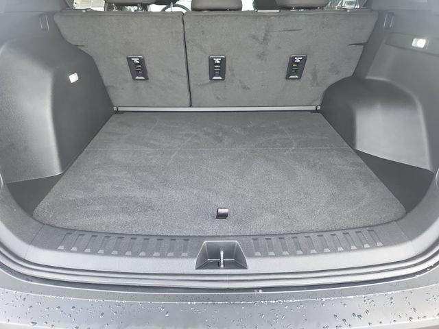 Used 2025 Chevrolet Equinox LT w/ Safety and Technology Package AWD/4WD image 23