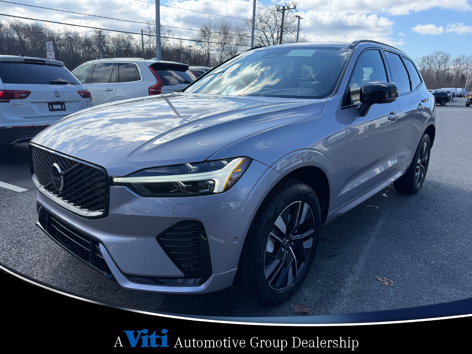 Used 2026 Volvo XC60 B5 Plus w/ Protection Package Premier AWD/4WD image 4