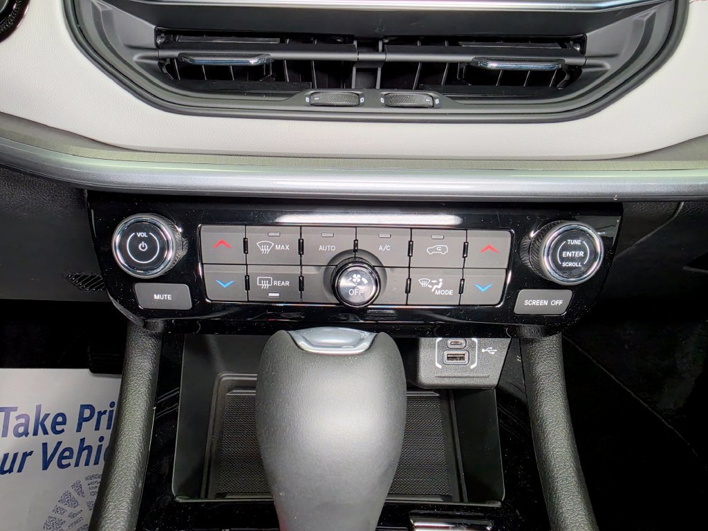New 2027 Jeep Compass Limited AWD/4WD image 13