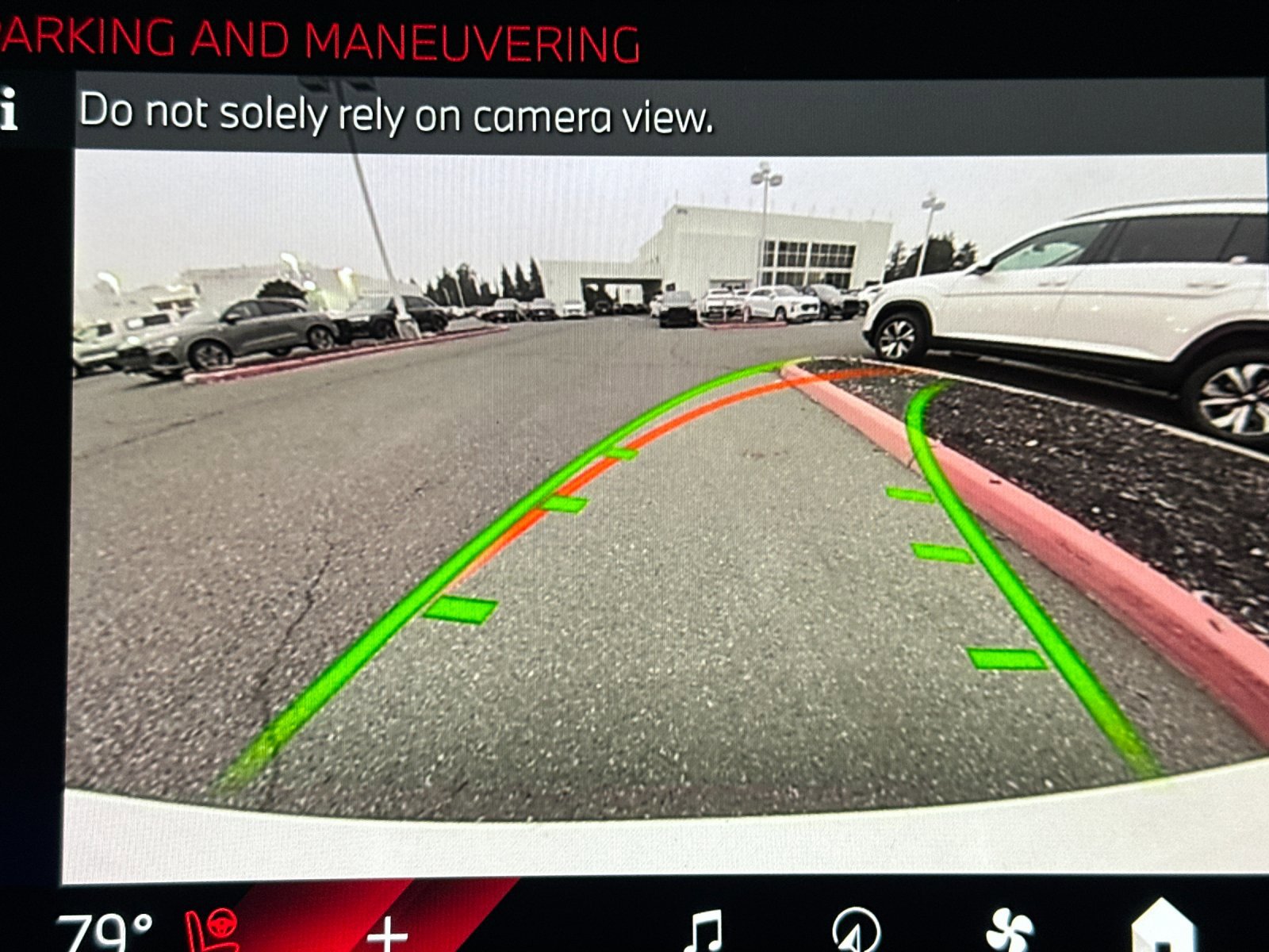 Used 2025 BMW i4 eDrive40 w/ Driving Assistance Package image 18