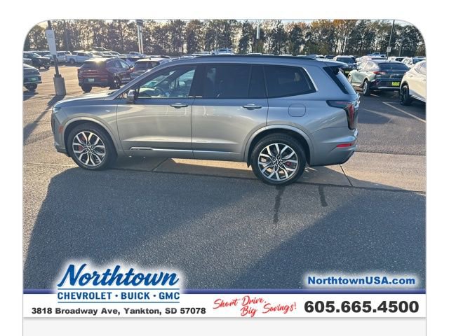 Used 2024 Cadillac XT6 Sport image 8