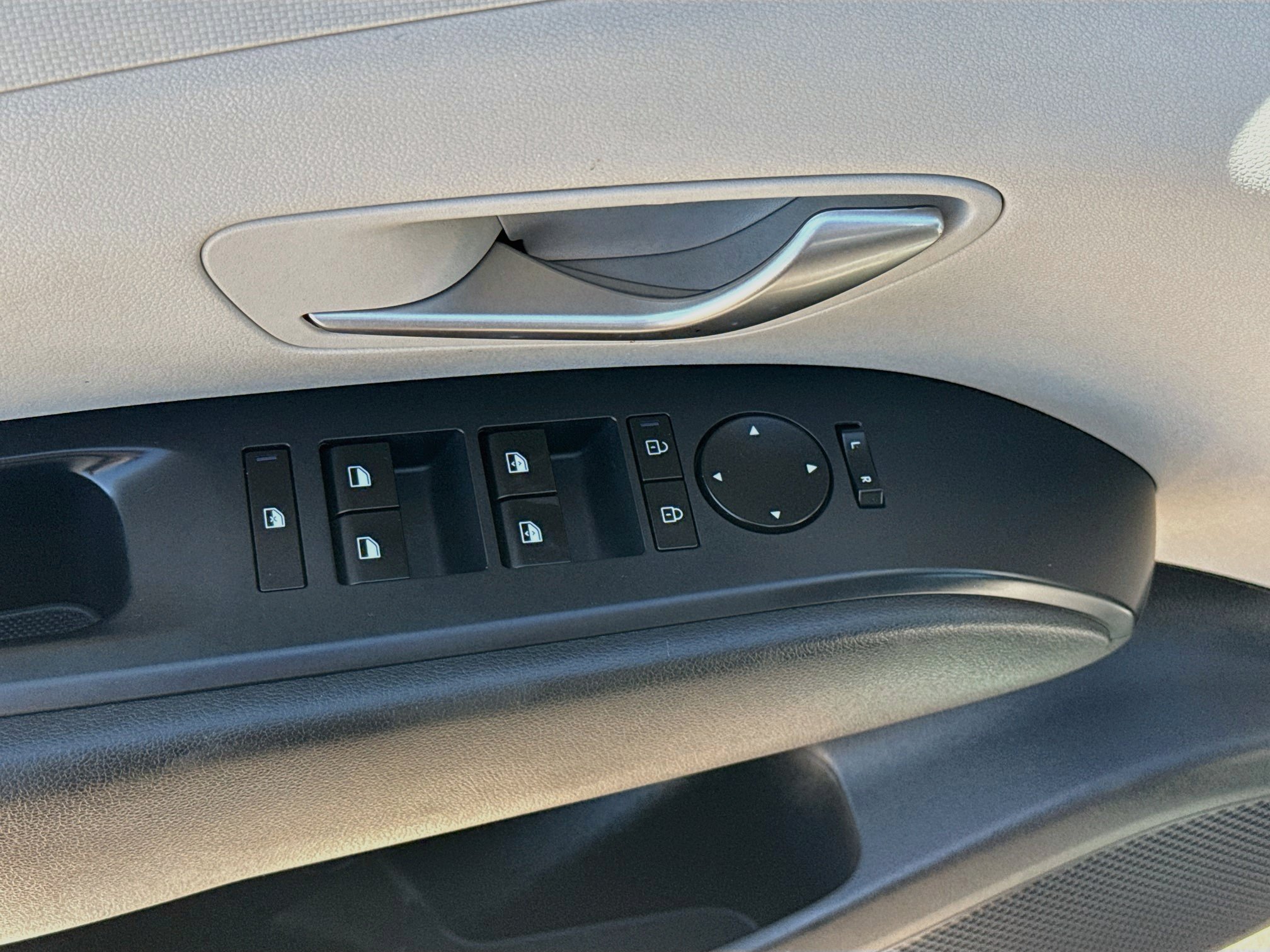 Used 2025 Hyundai Tucson SEL AWD/4WD image 15