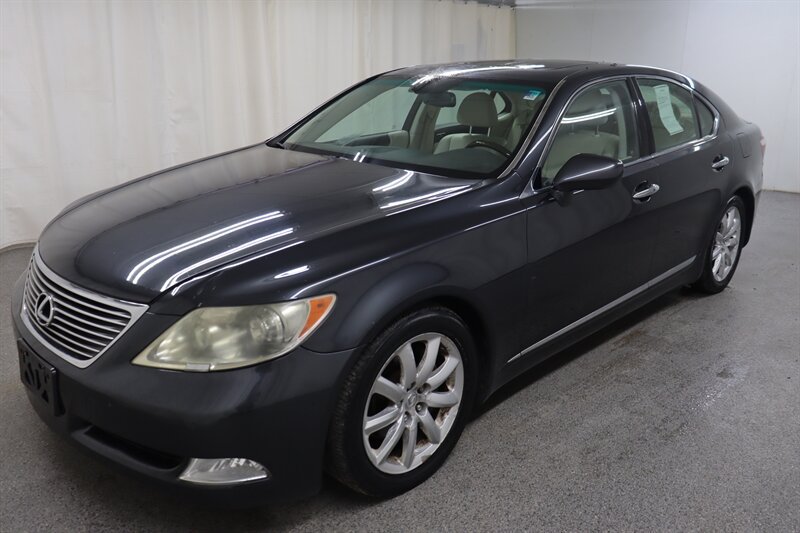 Used 2008 Lexus LS 460 RWD image 3