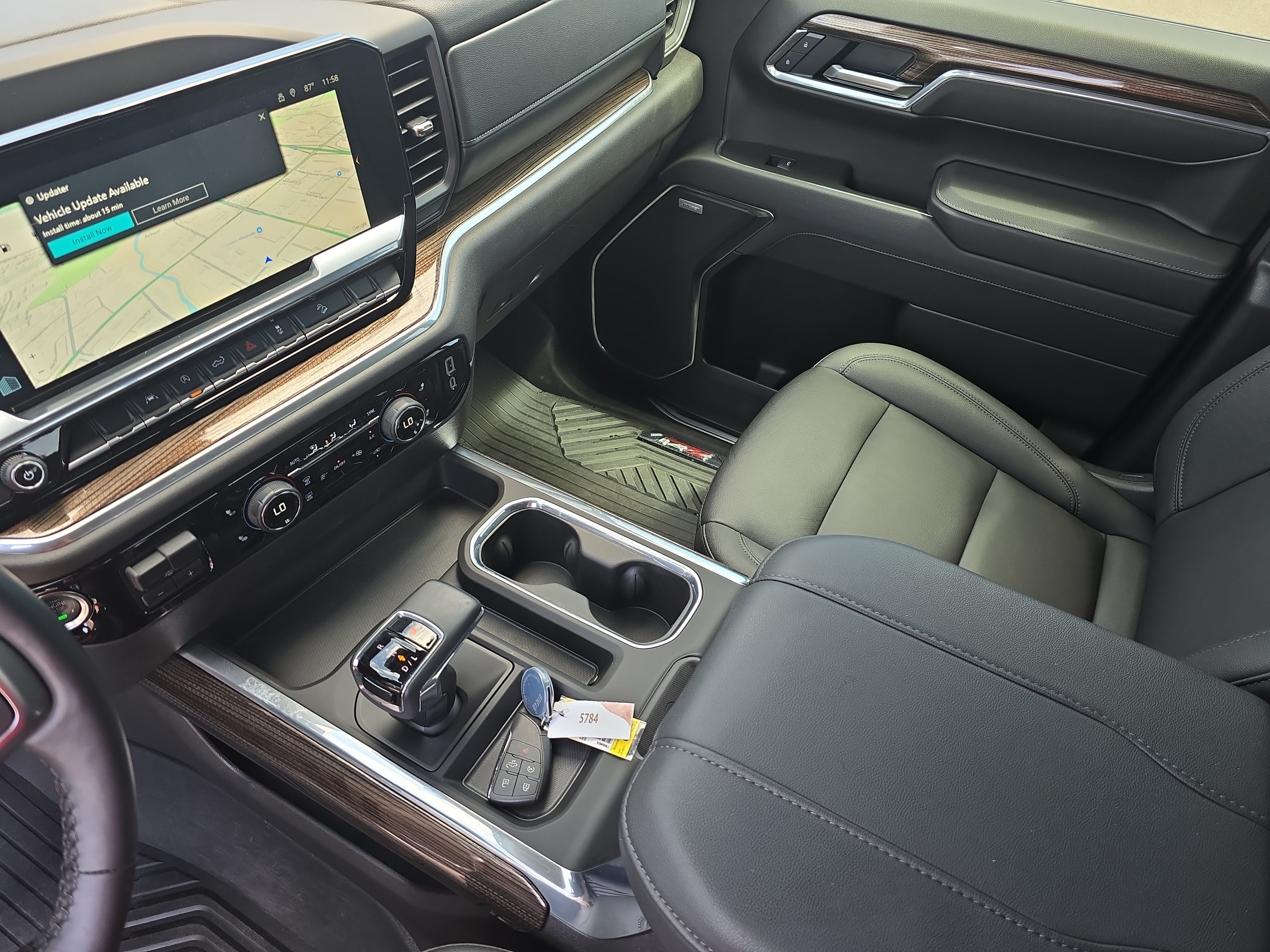 Used 2025 Chevrolet Silverado 1500 LT Trail Boss w/ Convenience Package II AWD/4WD image 26