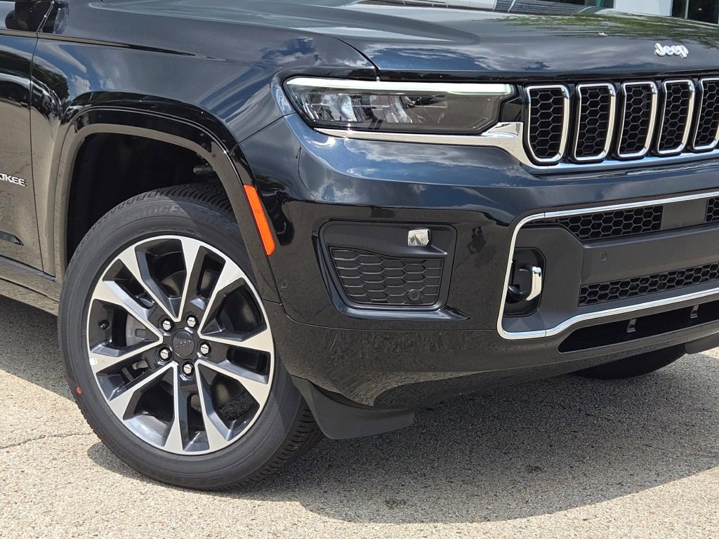 New 2025 Jeep Grand Cherokee L Overland w/ Trailer Tow Package image 3