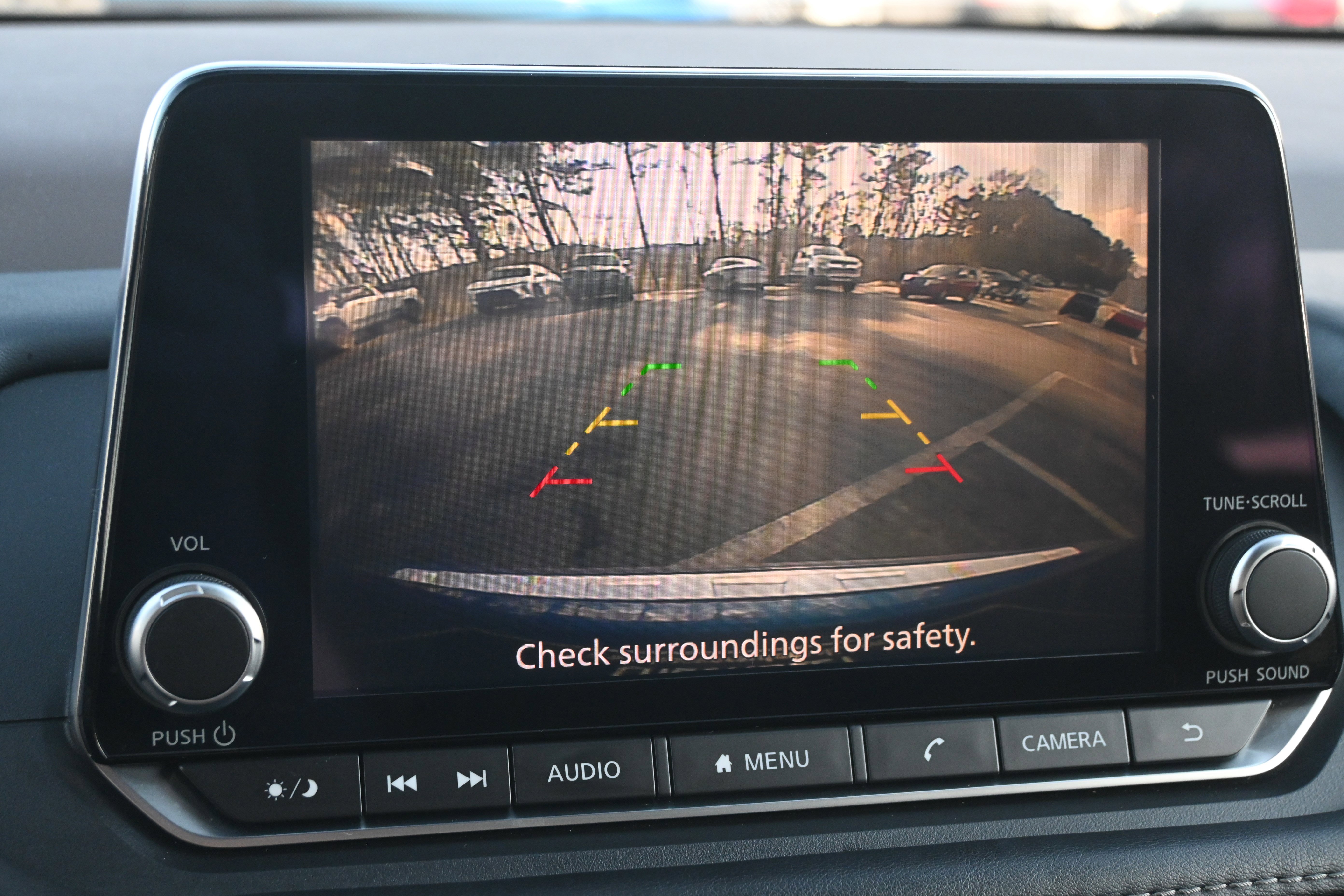 Used 2023 Nissan Rogue SV image 14