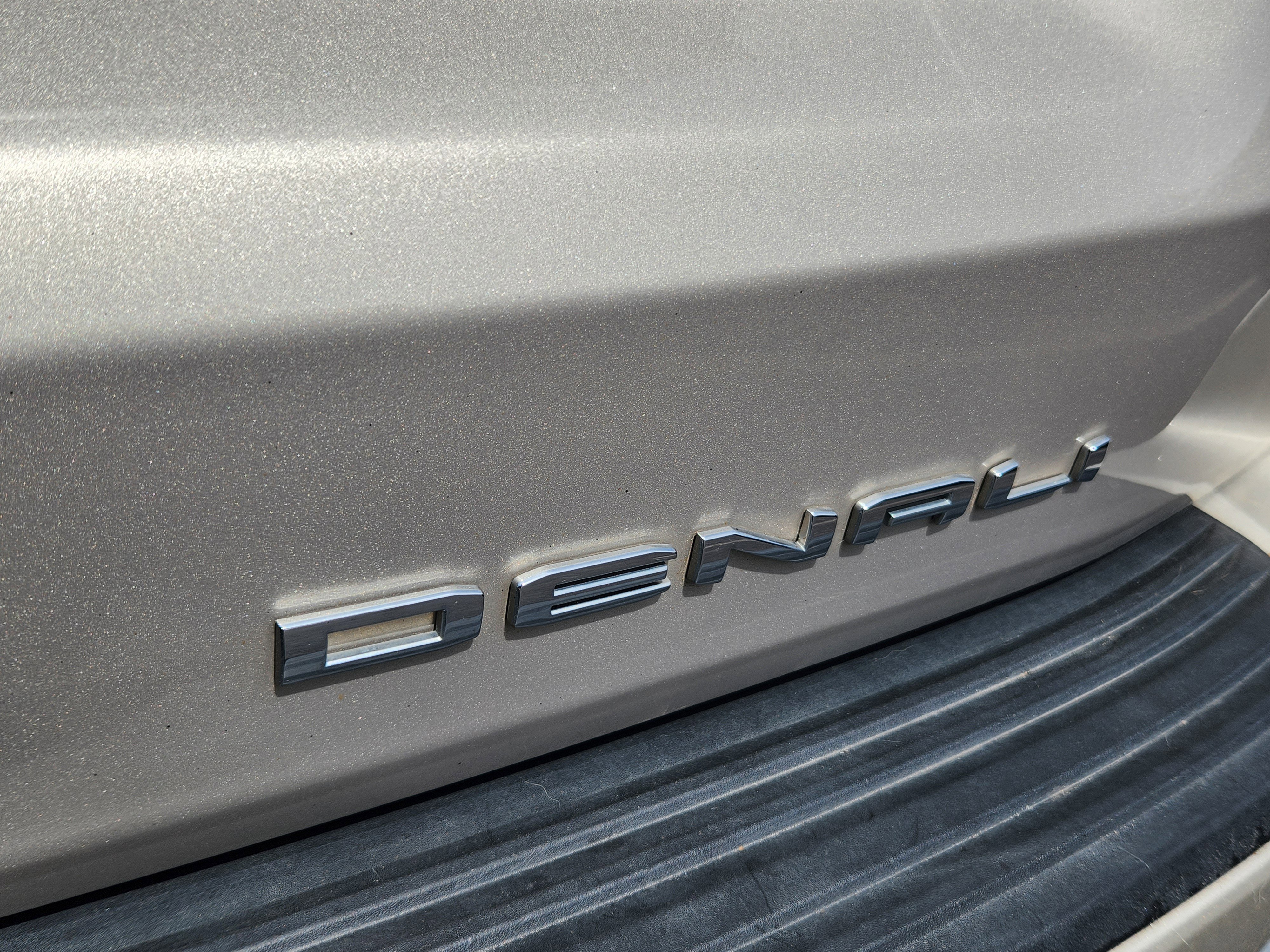 Used 2023 GMC Yukon XL Denali AWD/4WD image 21