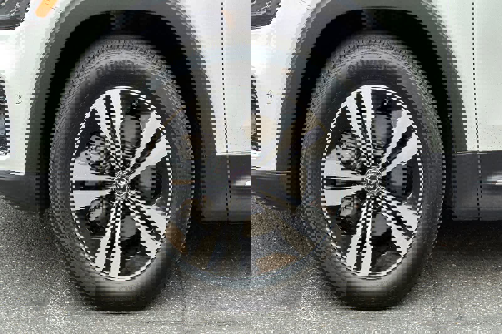 Certified 2025 Mercedes-Benz GLB 250 image 25