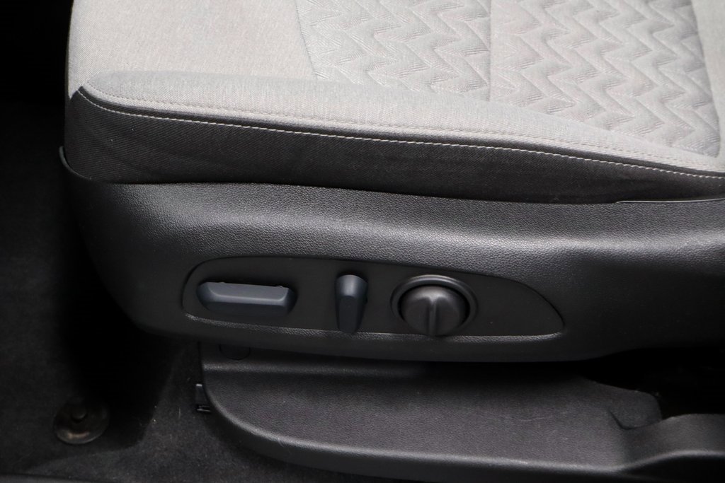 Used 2024 Chevrolet Equinox LS w/ LS Convenience Package image 23