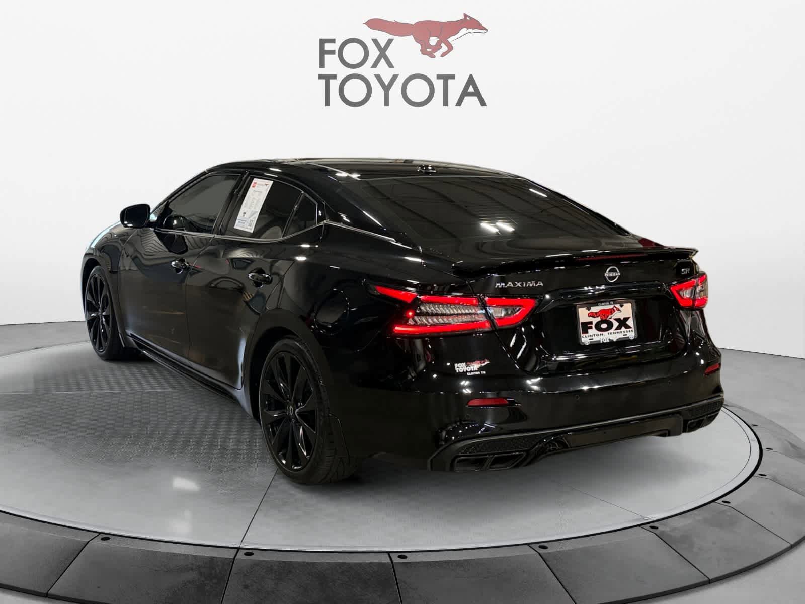 Used 2023 Nissan Maxima SR w/ Sport Mat Group FWD image 4