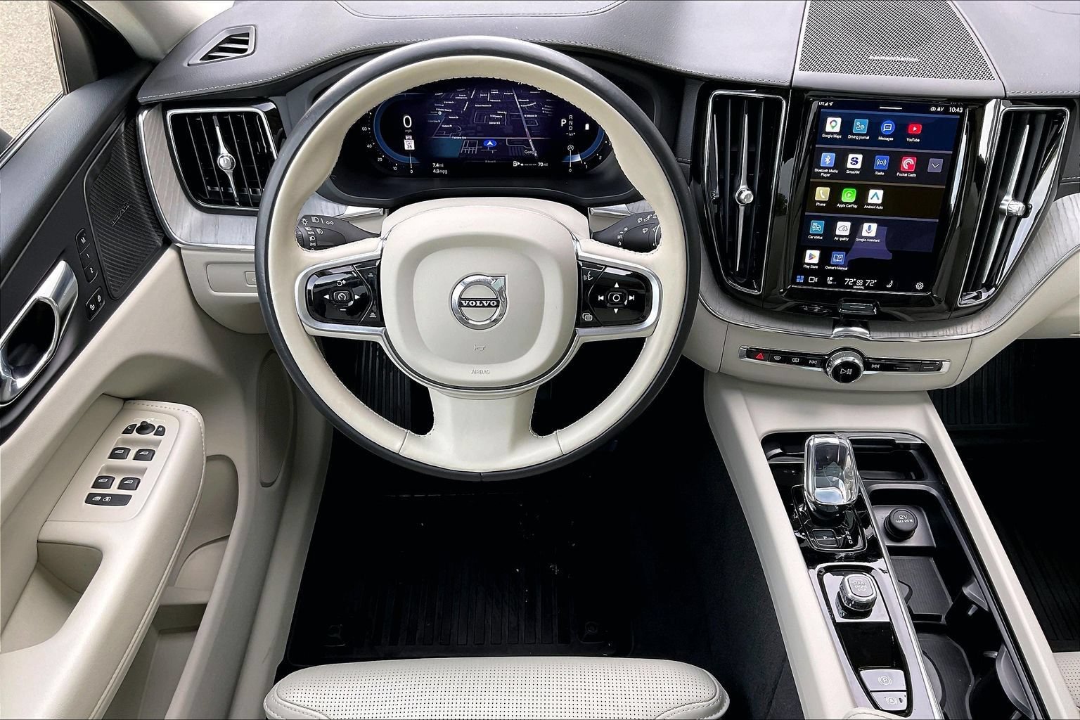 Used 2023 Volvo XC60 B6 Ultimate w/ Climate Package AWD/4WD image 8