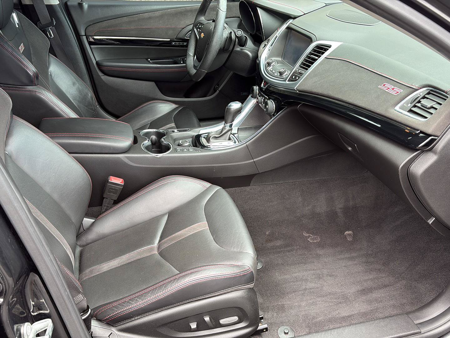 Used 2016 Chevrolet SS RWD image 21