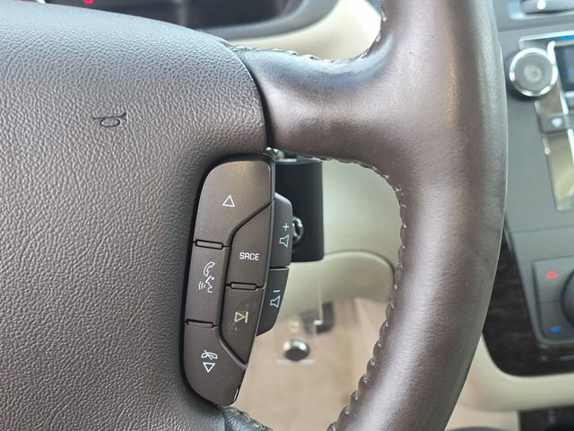 Used 2011 Cadillac DTS Luxury image 19