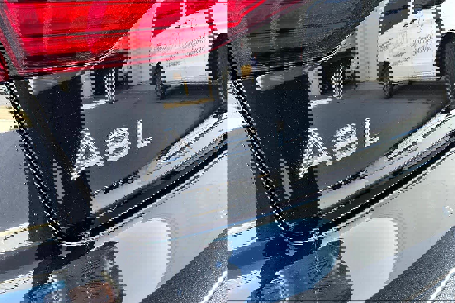 Used 2023 Audi A8 L 3.0T image 30