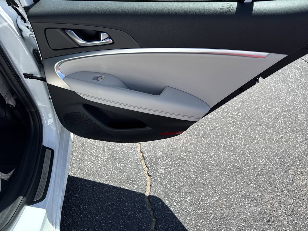 New 2025 Genesis G70 2.5T RWD image 16