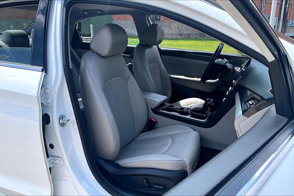 Used 2019 Hyundai Sonata Limited image 10
