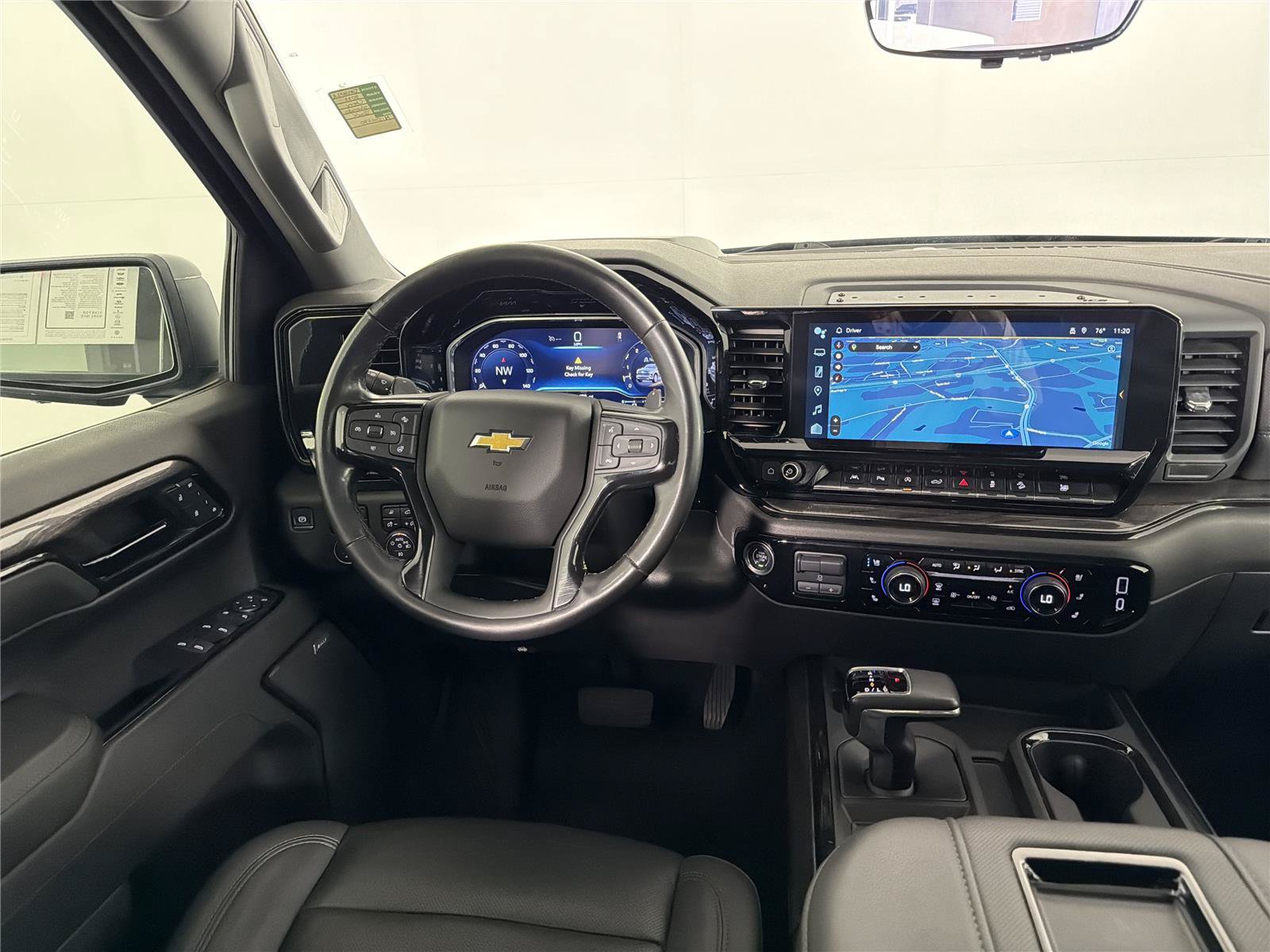 Used 2022 Chevrolet Silverado 1500 LTZ w/ LTZ Premium Package AWD/4WD image 22