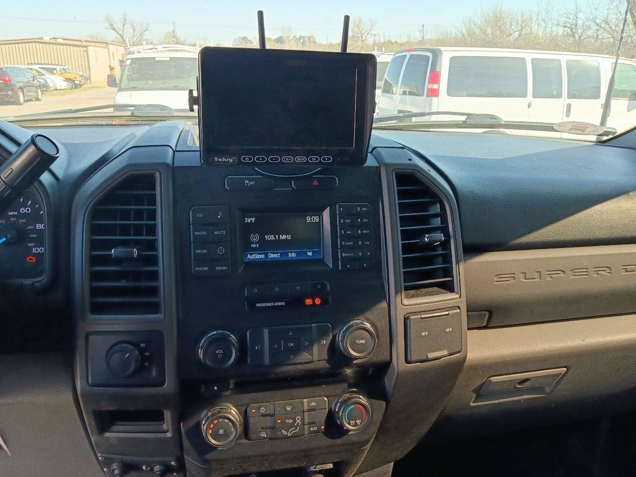 Used 2017 Ford F350 XL w/ Power Equipment Group AWD/4WD image 12