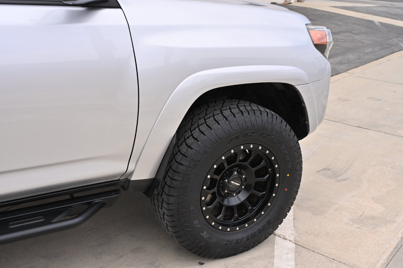 Used 2015 Toyota 4Runner SR5 RWD image 32