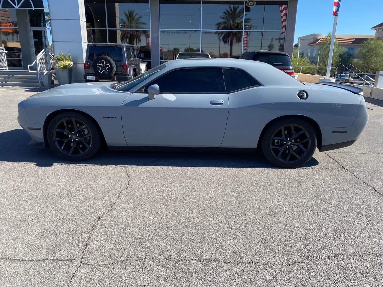Used 2022 Dodge Challenger R/T w/ Blacktop Package RWD image 9