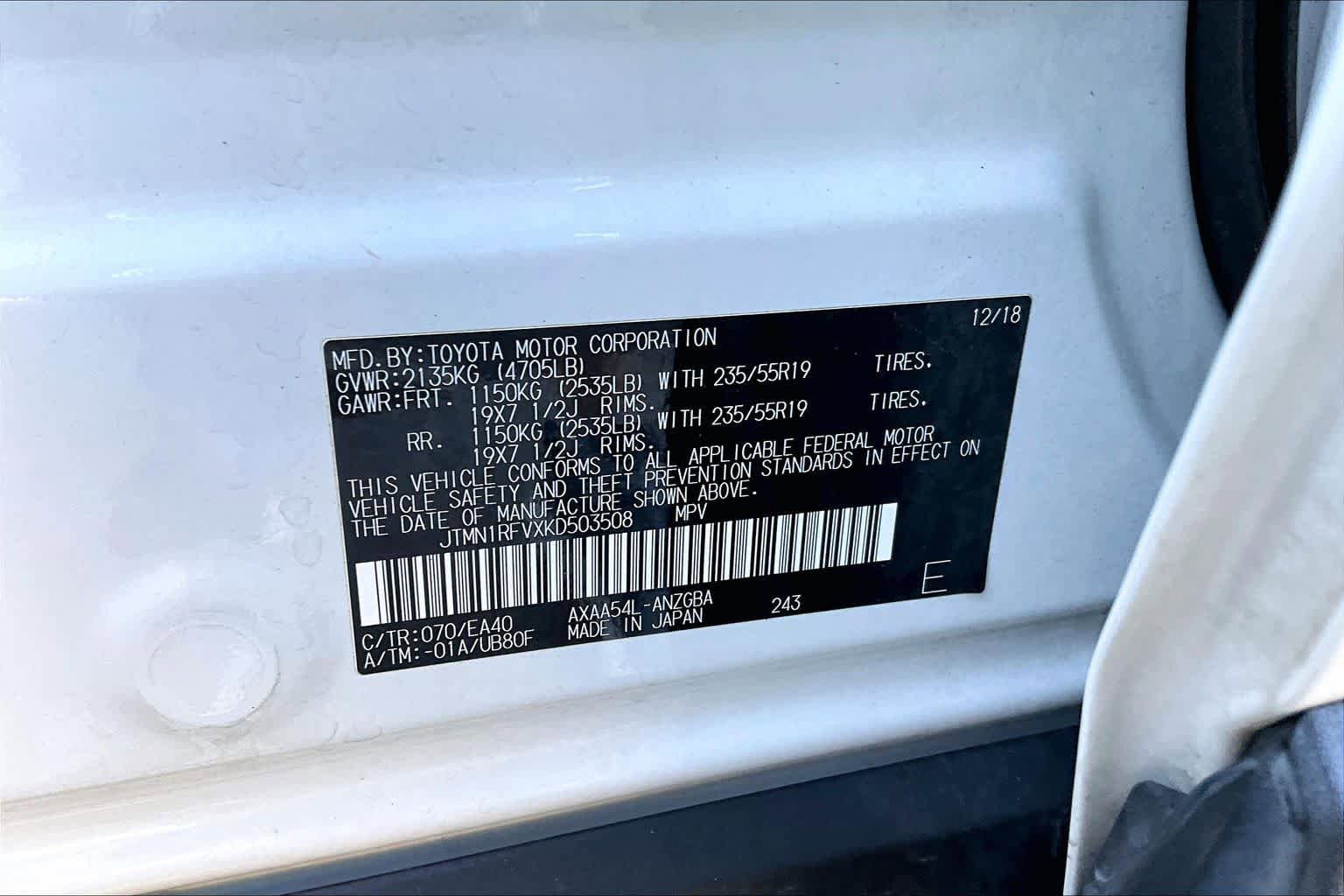 Used 2019 Toyota RAV4 Limited w/ Cold Weather Package AWD/4WD image 35