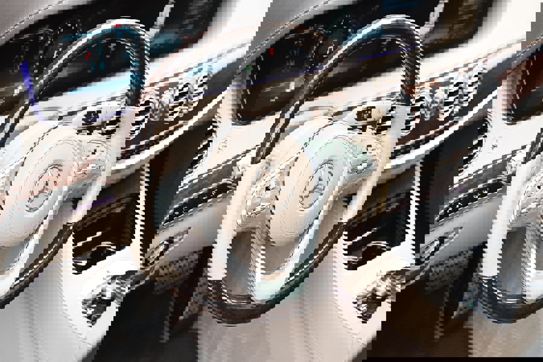 Used 2019 Mercedes-Benz S 560 Sedan image 26