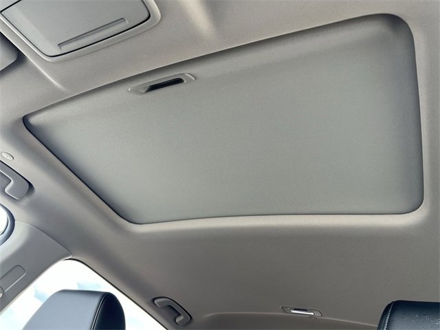 Used 2023 Honda CR-V EX-L image 11