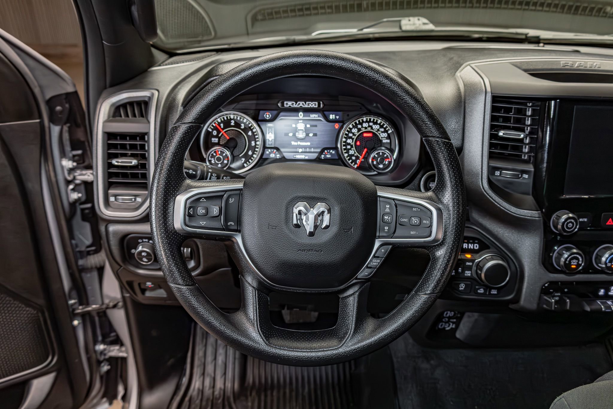 Used 2025 RAM 1500 Classic Warlock image 19