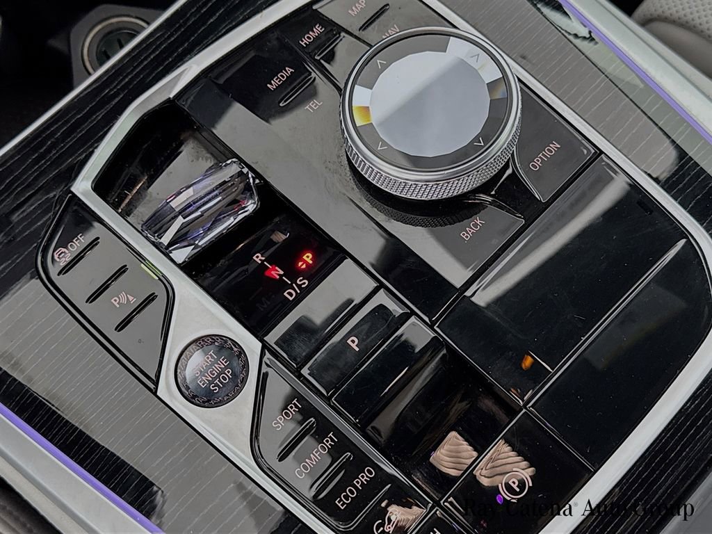 Used 2024 BMW X5 xDrive40i w/ Executive Package image 17