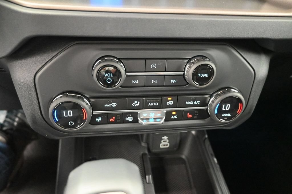 New 2026 Ford Bronco Outer Banks AWD/4WD image 3