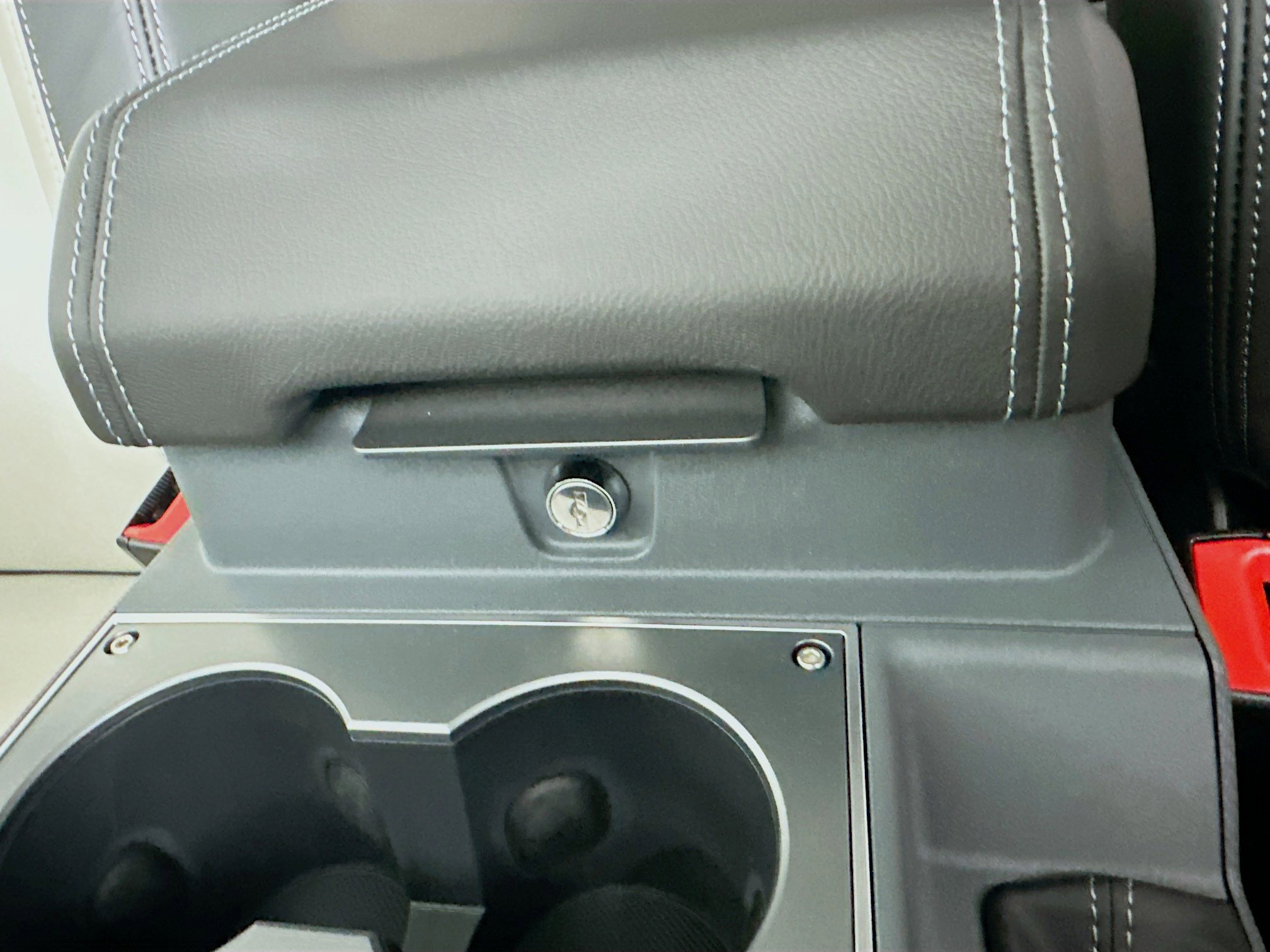 New 2025 INEOS Grenadier Fieldmaster Edition image 29