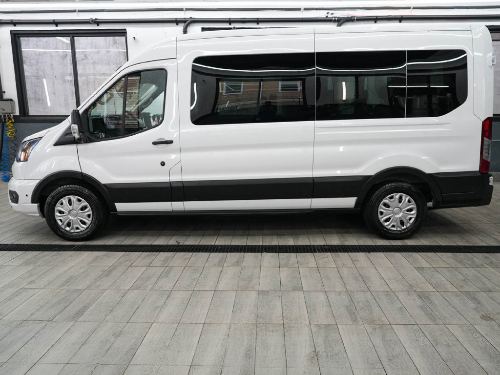 Used 2025 Ford Transit 350 XLT RWD image 4